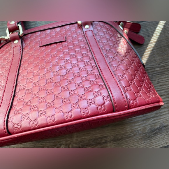 Gucci microguccissima mini dome crossbody bag - Picture 10 of 16